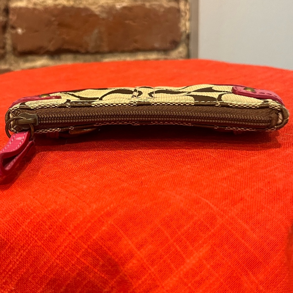 Coach Signature Canvas Wristlet Wallet – Pink Leather Trim Buckle Accent Pouch - Picture 9 of 13